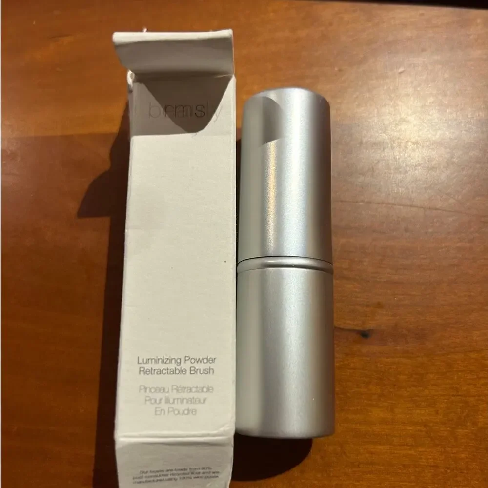 New RMS Beauty Luminizing Powder Retractable Brush Clean Beauty